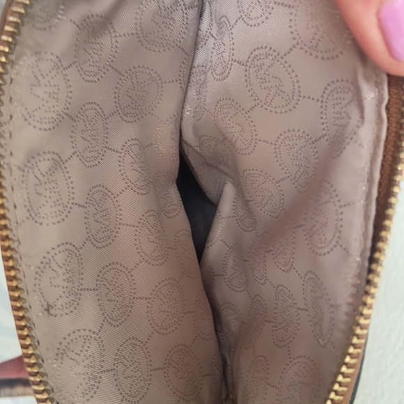 Michael Kors brown leather purse - Picture 6 of 7